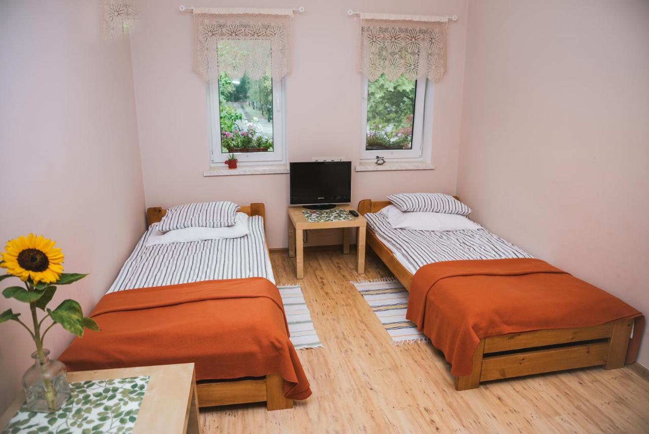 Agroturystyka Pod Modrzewiami Nowy Tomysl Luaran gambar